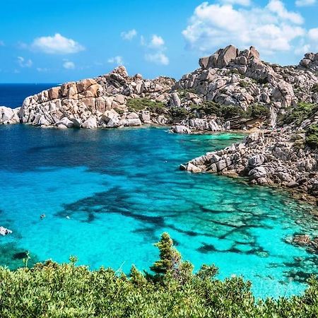 Appartamento A Baia Santa Reparata Luaran gambar