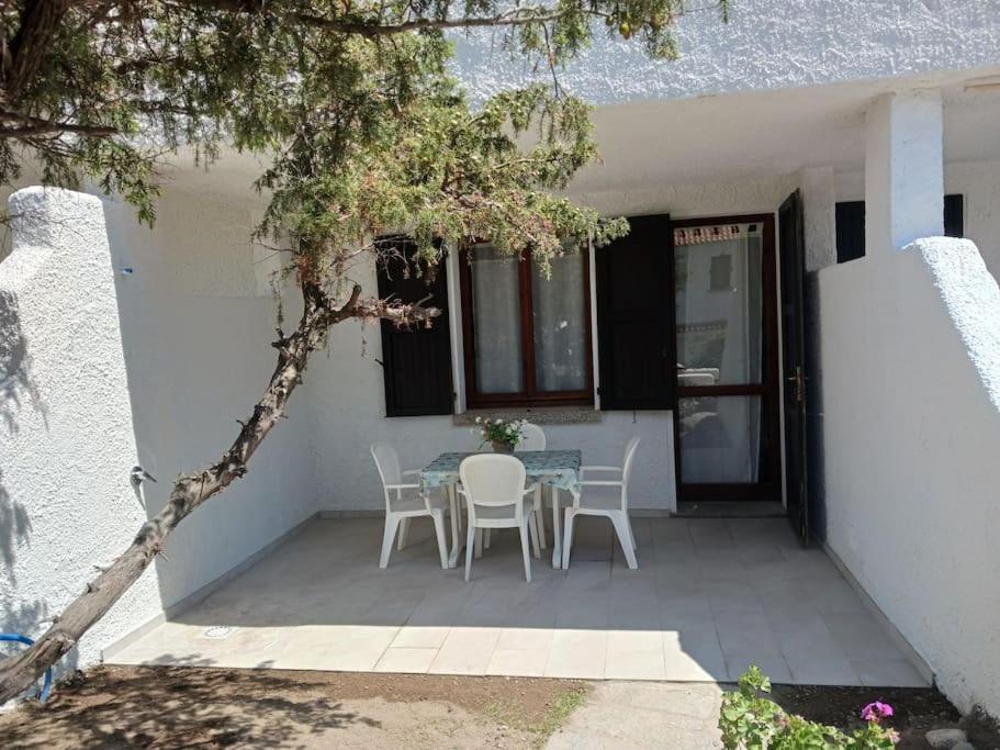 Appartamento A Baia Santa Reparata Luaran gambar