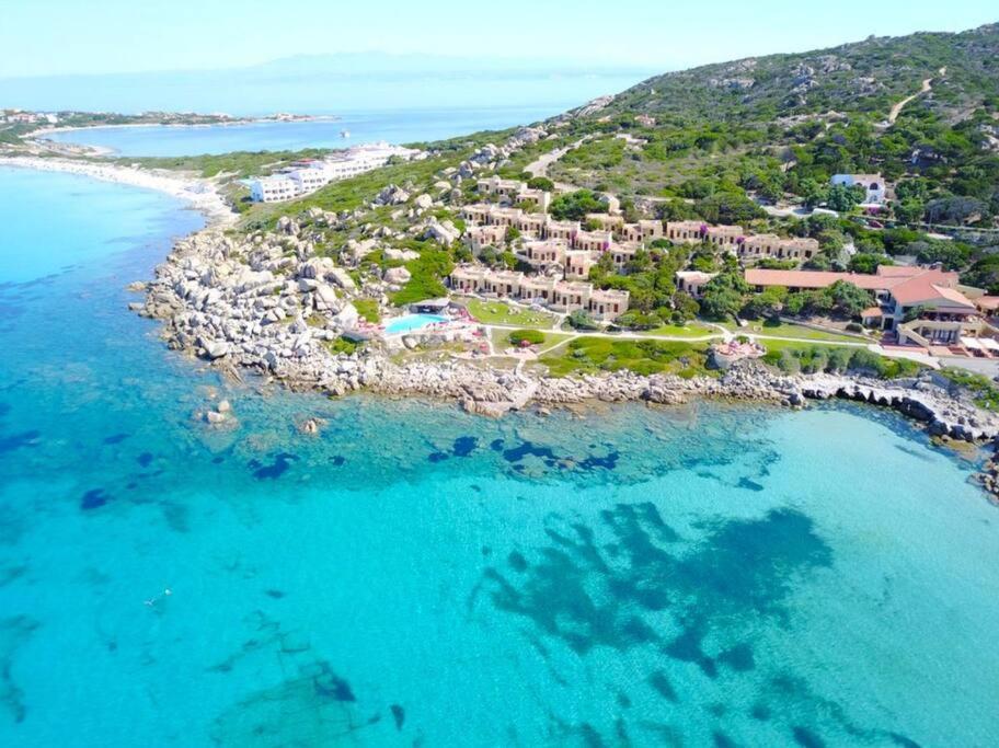 Appartamento A Baia Santa Reparata Luaran gambar